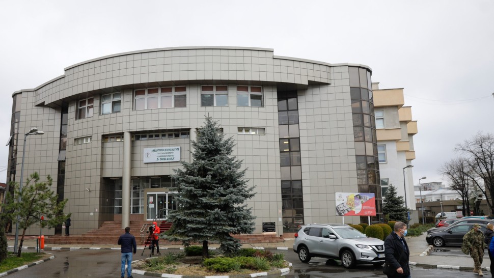 Percheziții DNA la Spitalul Militar Carol Davila Mai mulți medici sunt suspectați că luau mită de la pacienți