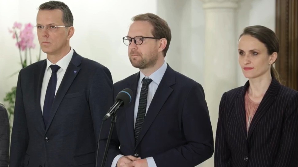 Dominic Fritz anunță deciziile USR după discuțiile cu Nicușor Dan I-am transmis președintelui că noi îl susținem pe Ilie Bolojan ca premier. Ce spune partidul despre creșterea TVA VIDEO