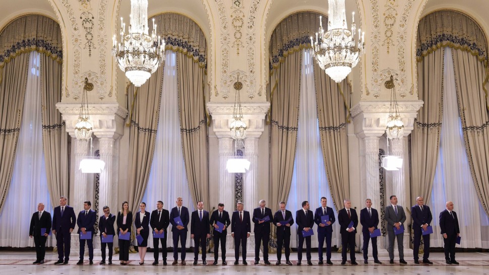 Miniștrii Cabinetului Ilie Bolojan depun jurământul la Palatul Cotroceni. Prima ședință de guvern la ora 2100