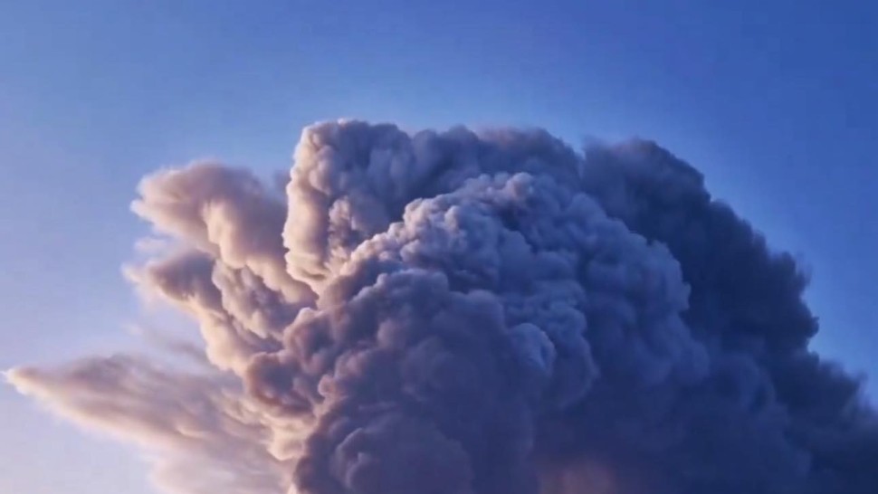 Vulcanul Etna a erupt din nou. A fost nivel roșu de alertă pe Aeroportul din Catania
