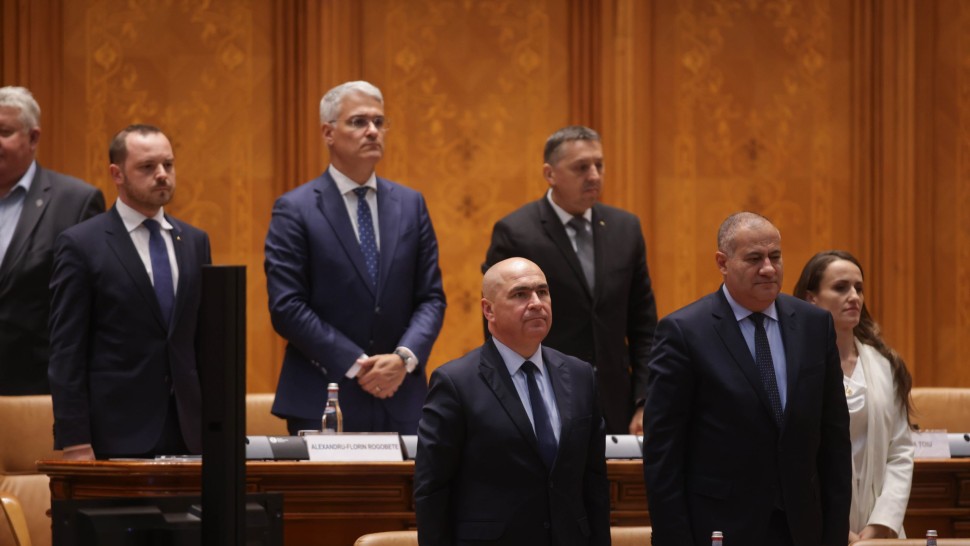 Barometrul vizibilităţii miniştrilor Premierul Ilie Bolojan conduce în topul vizibilităţii