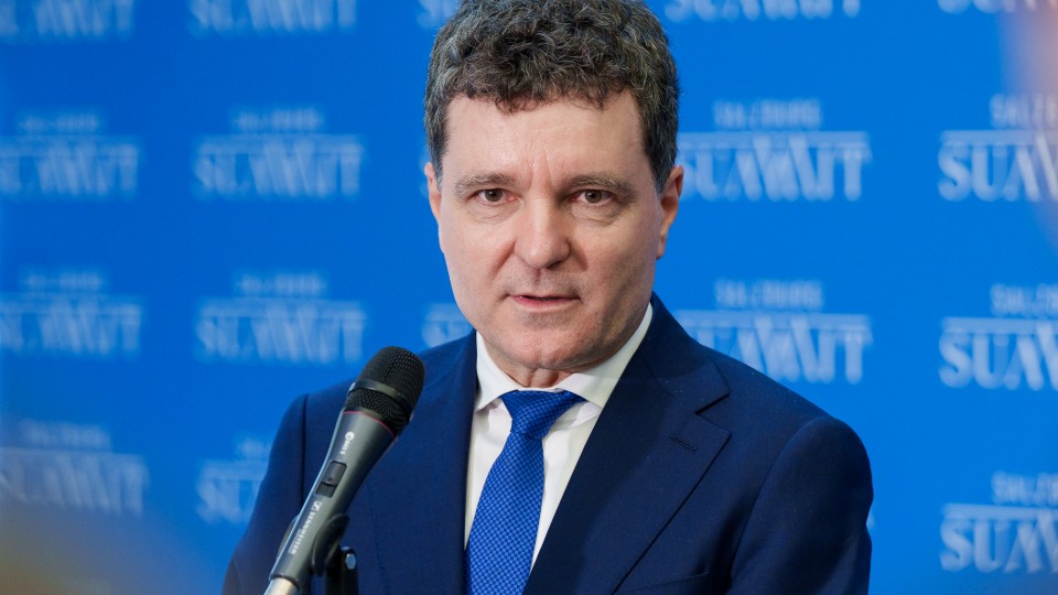 Președintele Nicușor Dan mesaj către diplomații români la RADR În plan extern trăim mai multe crize războiul din Ucraina război hibrid și diplomația trebuie să se adapteze VIDEO