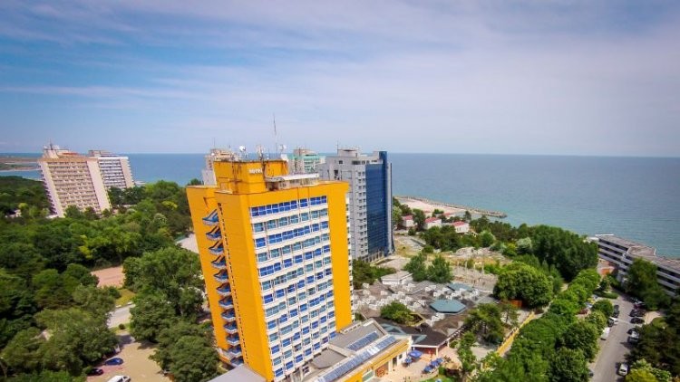 Incendiu la Hotelul Majestic din Olimp sute de turiști au fost evacuați