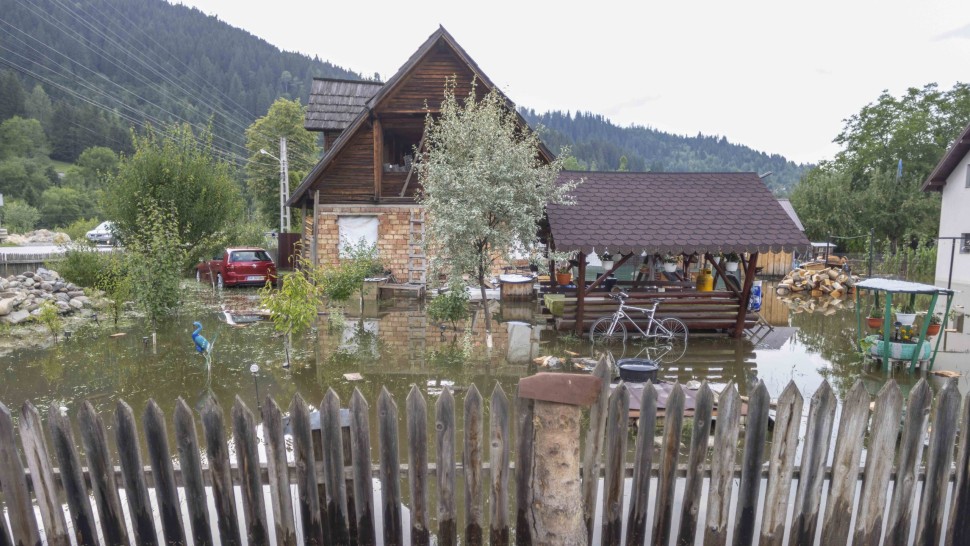 Cod roșu de inundații în mai multe județe. A fost emis un mesaj RO Alert