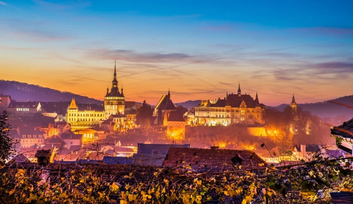 SighișoaraFoto: https://www.budgetyourtrip.com
