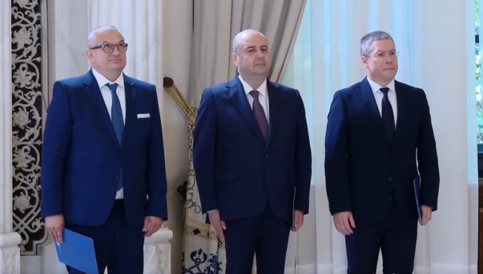 Ceremonia de depunere a jurământului de învestitură în funcţie a unor membri ai Curţii Constituţionale, la Palatul Cotroceni din București, 13 iulie 2025. Inquam Photos / George Călin