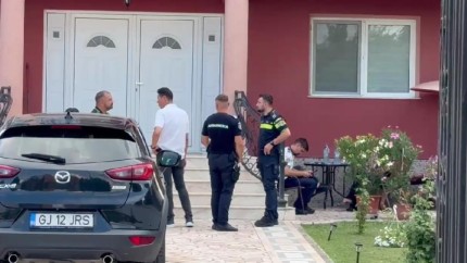 Cercetat pentru că și-a înjunghiat un coleg un adolescent și-a omorât acum bunica. Cum s-a ajuns la tragedie