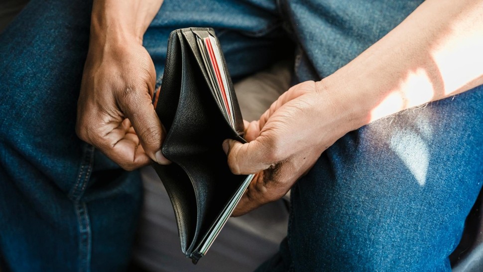 Primul șef de companie de stat care și-a tăiat singur salariul. Ministrul Economiei Hai că se poate Cine-i următorul