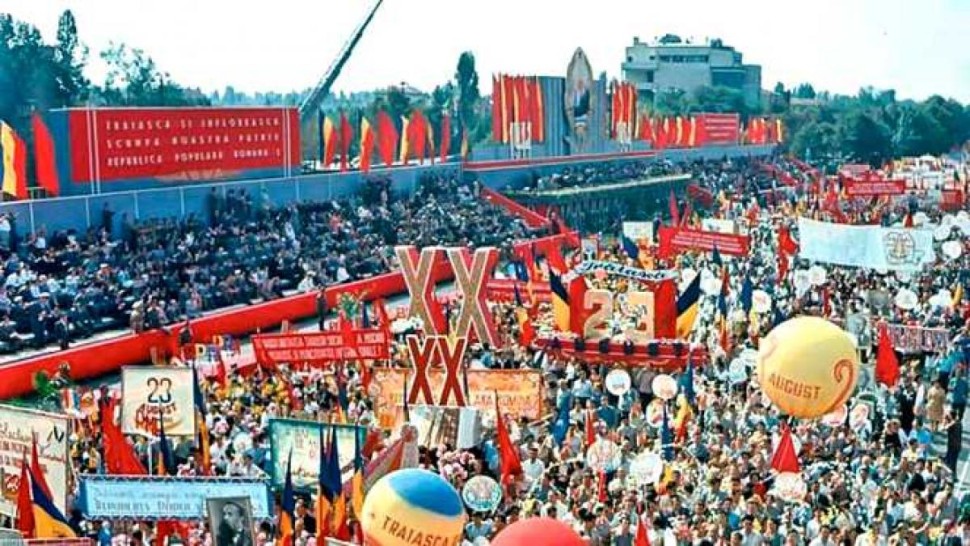 23 August cea mai mare sărbătoare comunistă. Ode închinate conducătorului iubit