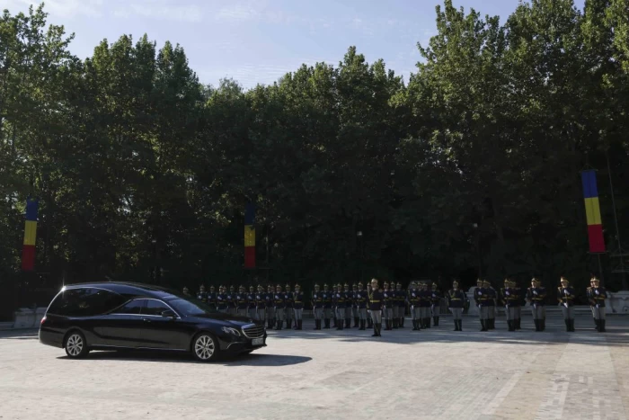 Prima zi a funeraliilor de stat organizate in onoarea fostului presedinte Ion Iliescu, la Palatul Cotroceni, 6 august 2025. sursa foto Inquam Photos / Octav Ganea