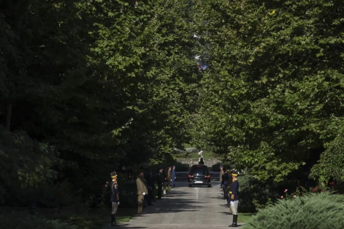 Prima zi a funeraliilor de stat organizate in onoarea fostului presedinte Ion Iliescu, la Palatul Cotroceni, 6 august 2025. sursa foto Inquam Photos / Octav Ganea
