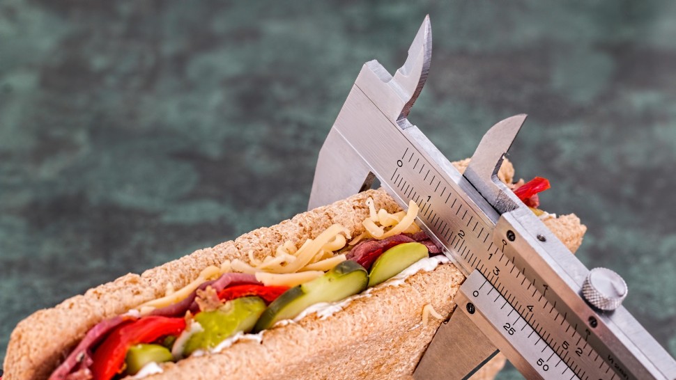 Nu toate caloriile sunt egale. Descoperire despre alimentele ultra-procesate
