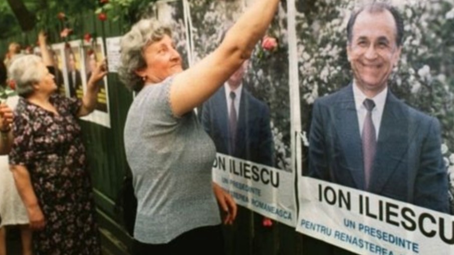 Măi animalule Singurul moment când Iliescu și-a pierdut cumpătul în public. Replica a devenit o piesă celebră a vremii
