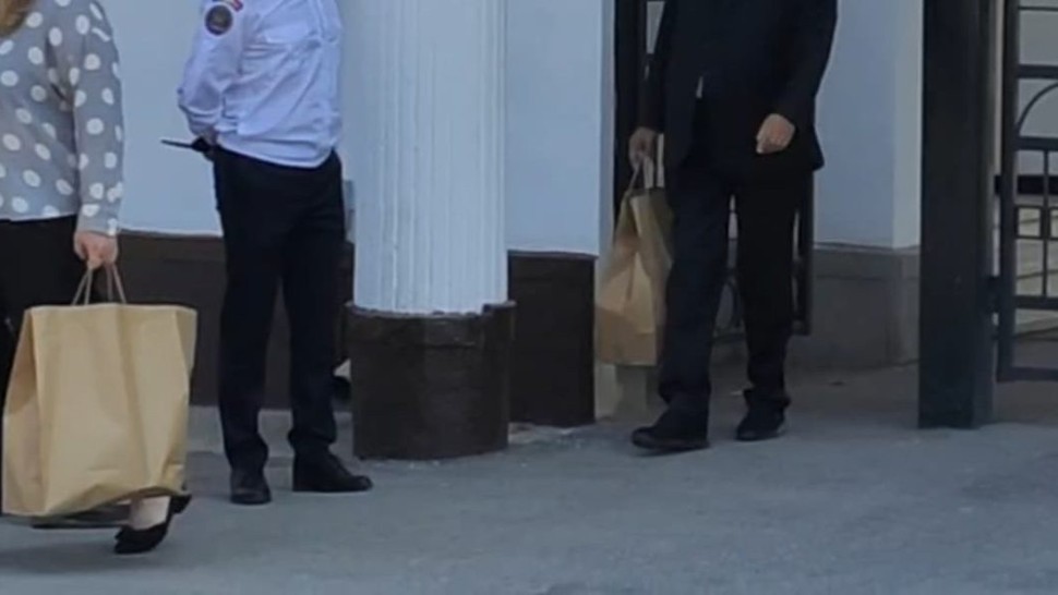 Ce conțineau pachetele date de pomană la înmormântarea lui Ion Iliescu. Cât a costat totul