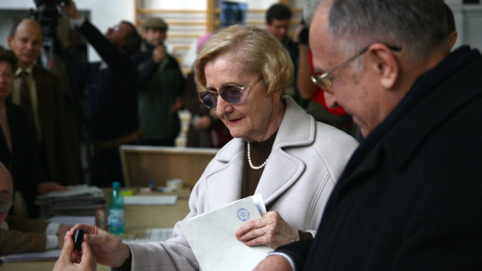 Ce se întâmplă cu Nina după moartea lui Ion Iliescu. Decizie privind paza SPP și pensia