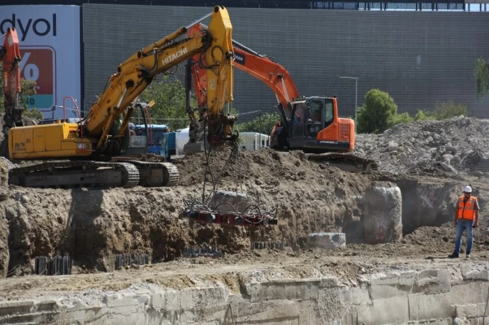 Refacerea Planșeului Unirii, o nouă etapă! S4 redeschide circulația pe Splaiul Independenței, odată cu începutul noului an școlar