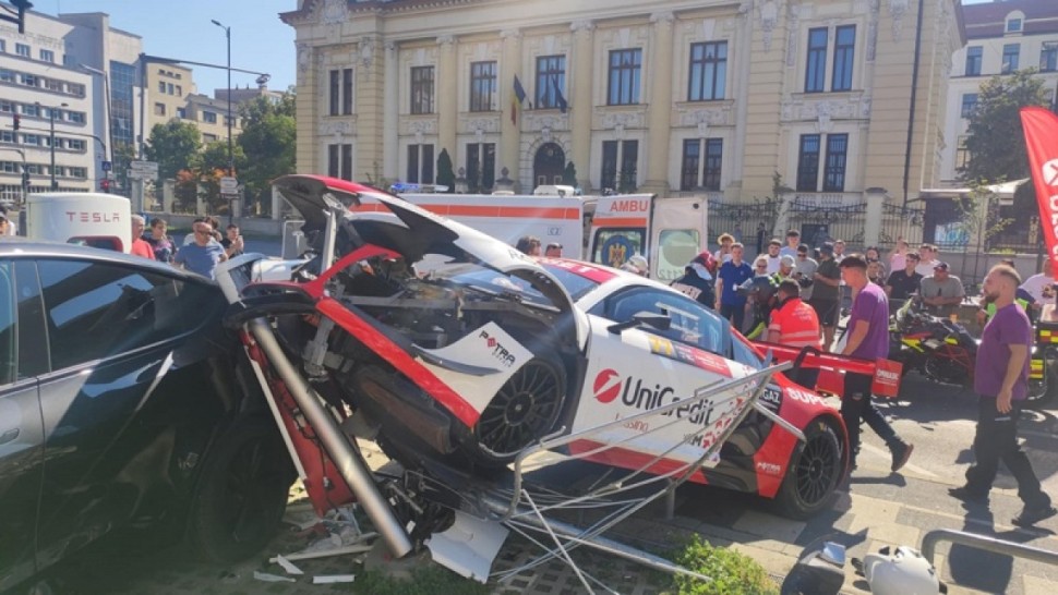 Marco Leu fiul regretatului campion Mihai Leu accident grav în raliul Timișoarei. Echipajele au intervenit urgent