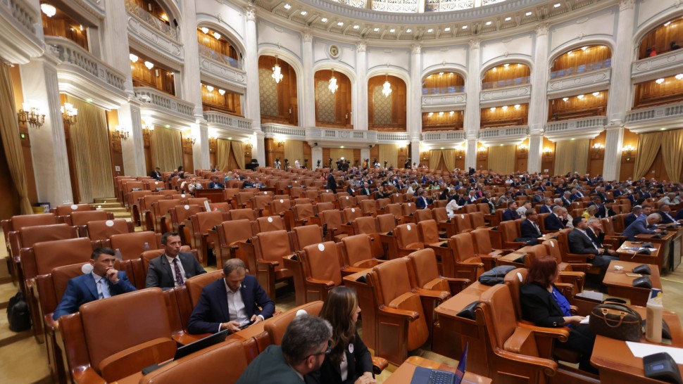Parlamentarii vor fi obligați să facă publice întâlnirile cu firmele de lobby. Proiectul stârnește critici de la opoziție