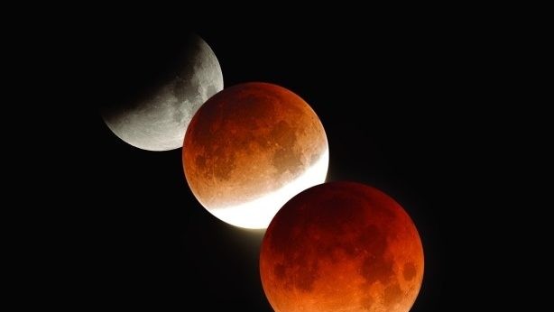 Eclipsă totală de Lună. Observatorul Astronomic deschis duminică seara