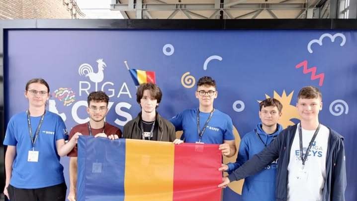 Două echipe din România premii speciale la Concursul Uniunii Europene al Tinerilor Oameni de Știință