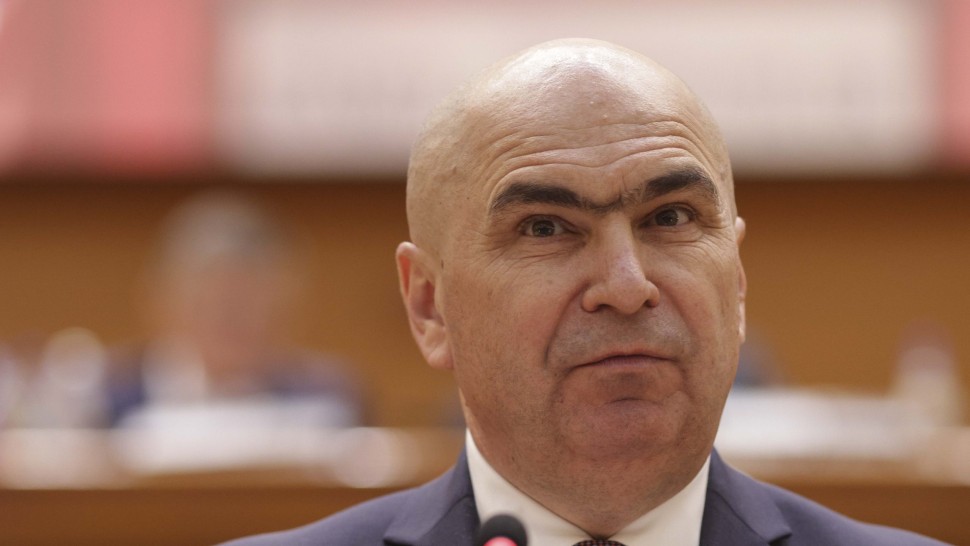 Bolojan solicită închiderea companiilor de stat cu datorii. Sunt o gaură neagră