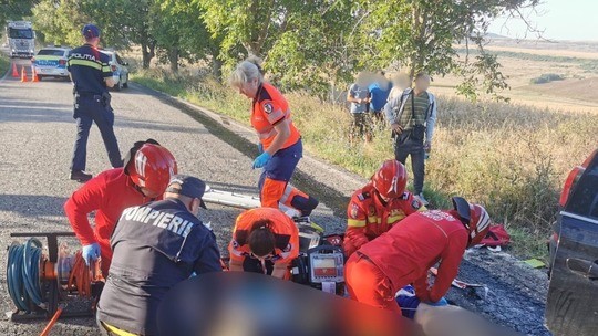 UPDATE Plan roșu de intervenție în Botoșani Grav accident rutier cu 15 persoane implicate. S-au înregistrat trei decese FOTO