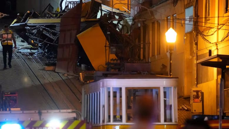 Portugalia declară joi zi de doliu național Cel puțin 15 morți după ce funicularul Lisabonei a deraiat. Nu există români printre victime VIDEO