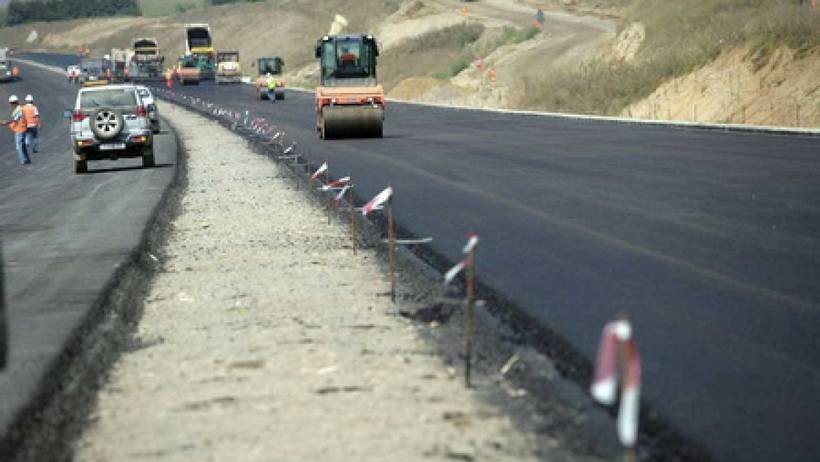 Stadiul fizic de 81 pe șantierul lotului 3 din Autostrada A7 Pietroasele - Municipiul Buzău al autostrăzii Ploiești - Buzău VIDEO