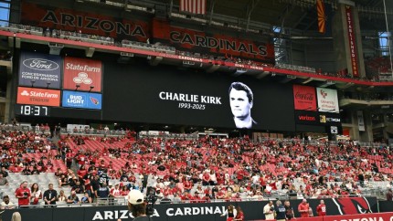 Funeralii grandioase în onoarea lui Charlie Kirk. Trump prezent la înmormântarea din Arizona alături de o mare de oameni
