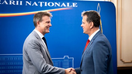 Ministrul Apărării Naționale întâlnire cu ambasadorul Marii Britanii la București. Trei subiecte fierbinți discutate de cei doi