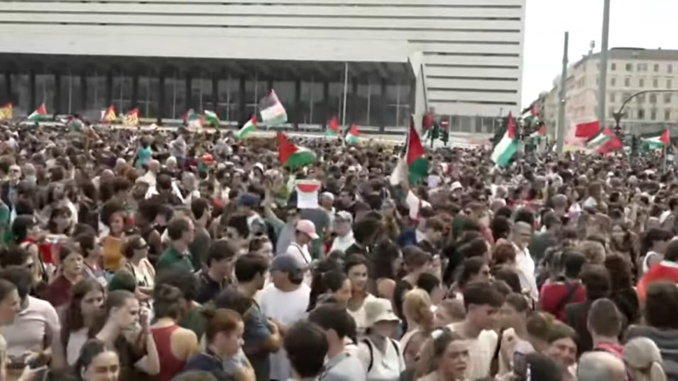 Proteste violente în Italia față de genocidul din Fâşia Gaza. Împotriva genocidului să blocăm totul