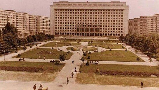 Istoria palatului CFR prima clădire modernă de birouri din România. A fost considerat o exagerare