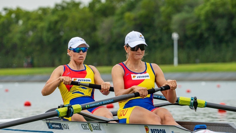 Medalie de aur la CM de la Shanghai. Simona Radiş şi Magda Rusu au câștigat proba de dublu rame feminin