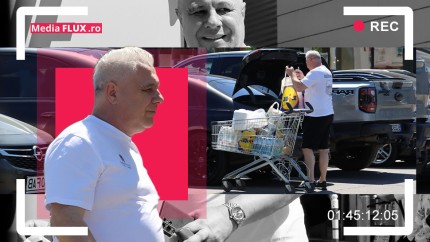 EXCLUSIV PAPARAZZI Șumudică conduce coșul la Lidl în tricou pantaloni scurți cu Rolex la mână. Prea cald pentru gecile de firmă FOTO și VIDEO