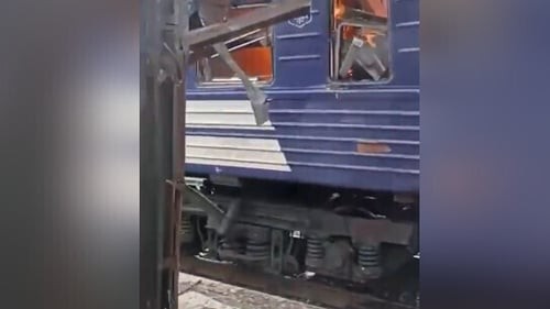 Rușii au atacat cu drone un tren de călători din Ucraina. Sunt cel puțin 30 de victime VIDEO