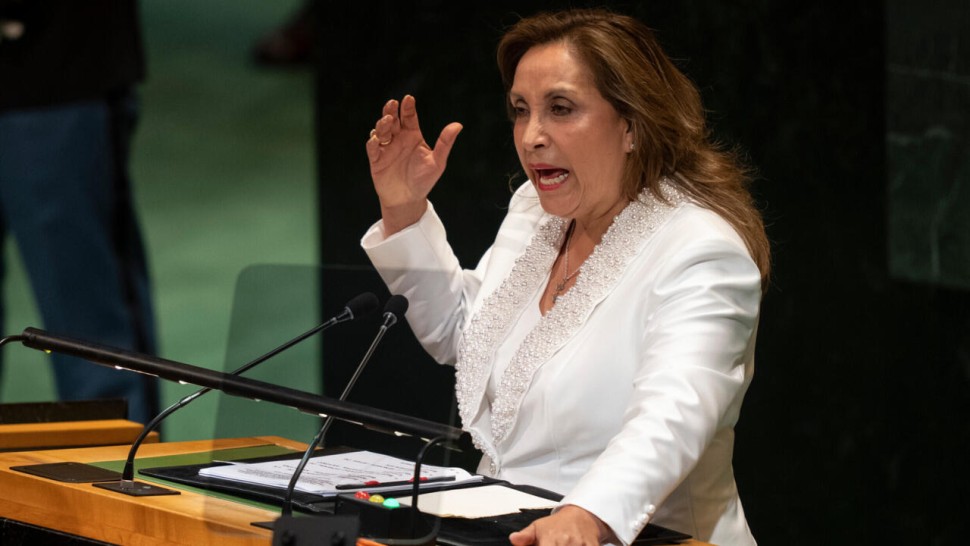 Președinta Peru destituită de Parlament. Dina Boluarte înlăturată pentru incapacitate morală