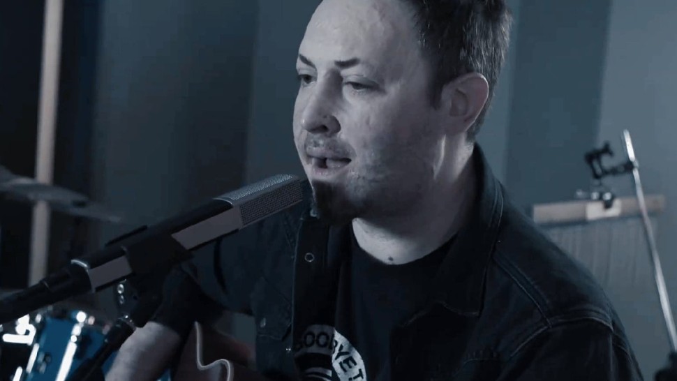 Primul proiect al solistului de la Goodbye to Gravity după tragedia de acum 10 ani din Clubul Colectiv