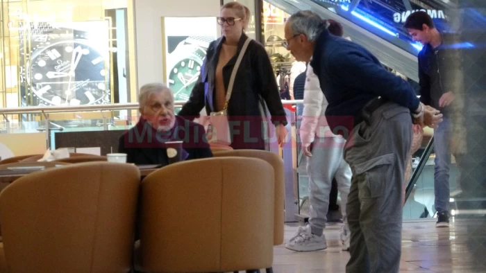 Ilie Năstase a ajuns singur cuc la 79 de ani, că așa e în tenis! A avut mii de femei, dar niciuna nu l-a însoțit la o cafea