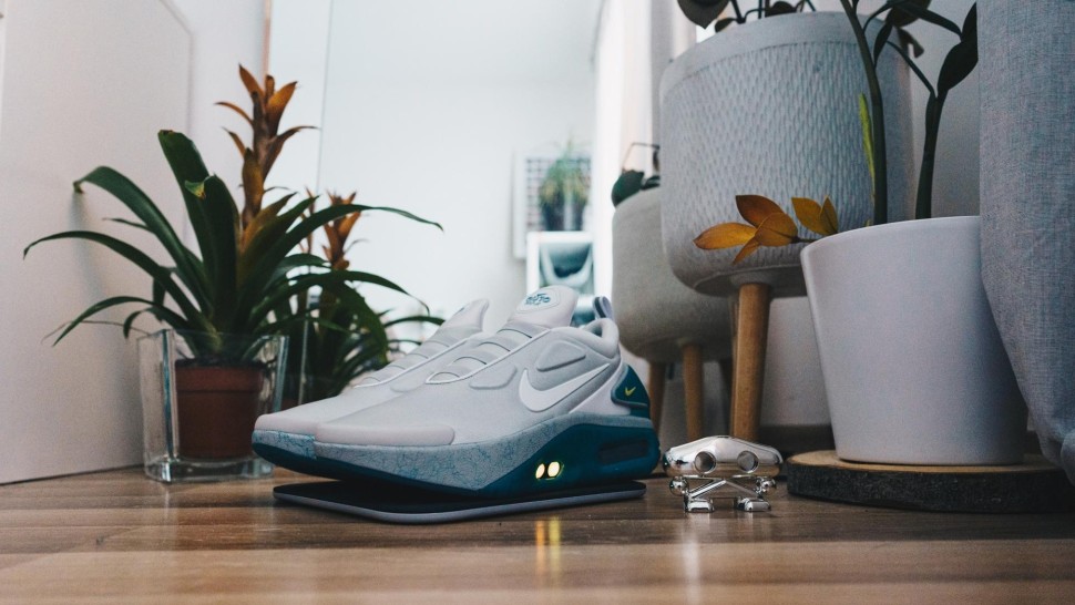 Proiectul futurist care revoluționează mersul pe jos. Pantofii care îți ridică singuri picioarele la fiecare pas