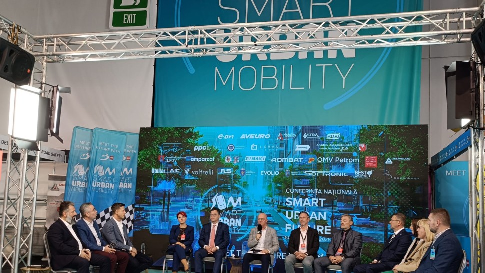 Soluții sustenabile de transport prezentate de Primăria Craiova și compania Softronic la evenimentul Smart Urban Mobility