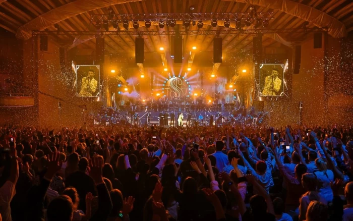 Smiley a creat Armonie absolută la Sala Palatului. Sală arhiplină și public în extaz în prima sa zi de concert pop-simfonic