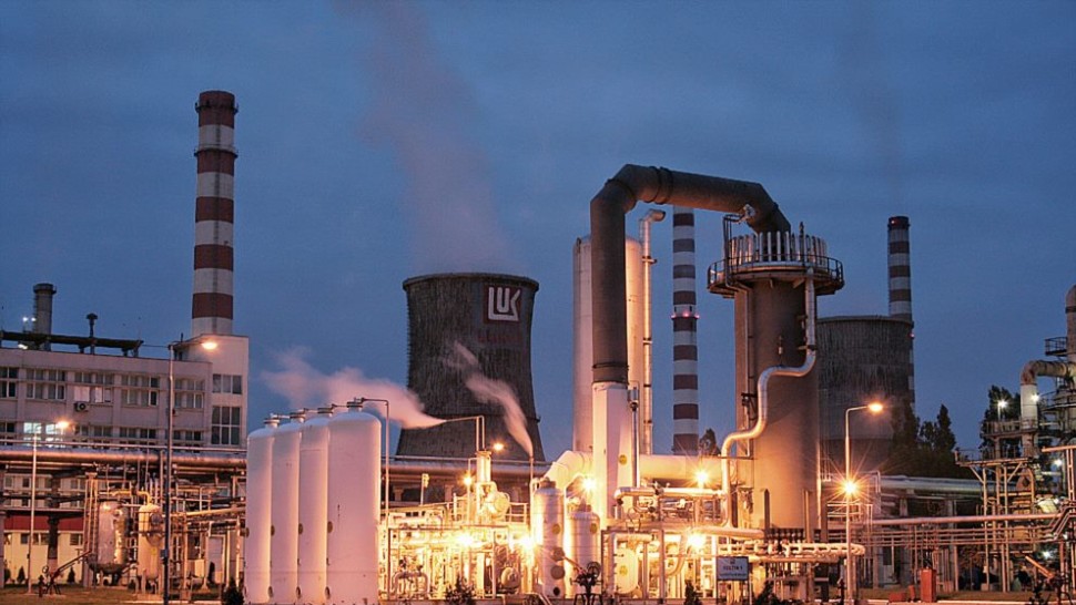 Ministrul Energiei vrea ca România să preia controlul rafinăriei Petrotel Lukoil