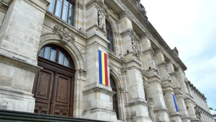 Adunarea Generală a procurorilor de la Parchetul de pe lângă Curtea de Apel Bucureşti aviz negativ pentru proiectul Guvernului privind modificarea pensiilor magistraţilor. Solicitare către CSM