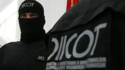 Amplă operațiune DIICOT. 150 de percheziții și 240 de persoane duse la audieri în 30 de dosare de crimă organizată