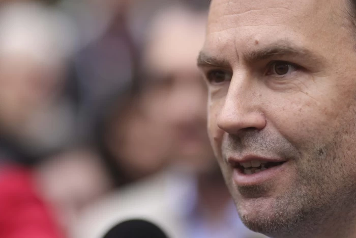 Depunerea dosarului de catre candidatul USR la functia de primar general al capitalei, in Bucuresti, 12 noiembrie 2025. sursa foto: Inquam Photo / Octav Ganea