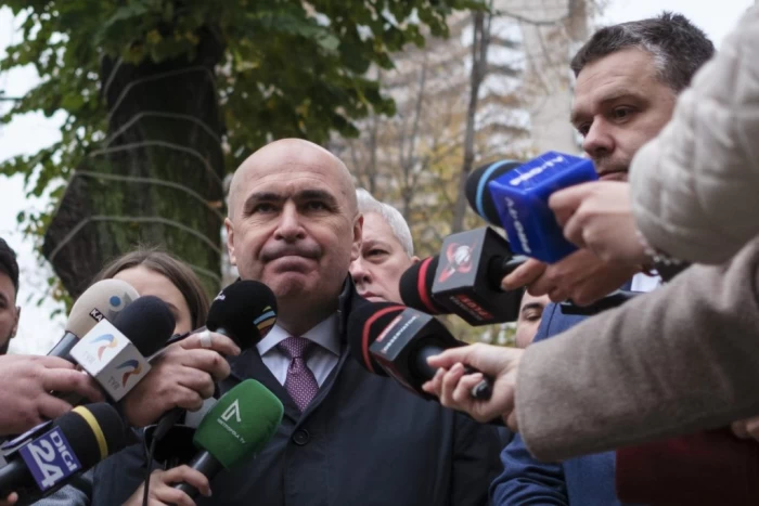 Ciprian Ciucu şi-a depus candidatura din partea PNL pentru funcţia de primar general al Capitalei, insoțit de Ilie Bolojan: Vreau ca oraşul să fie pus la punct FOTO