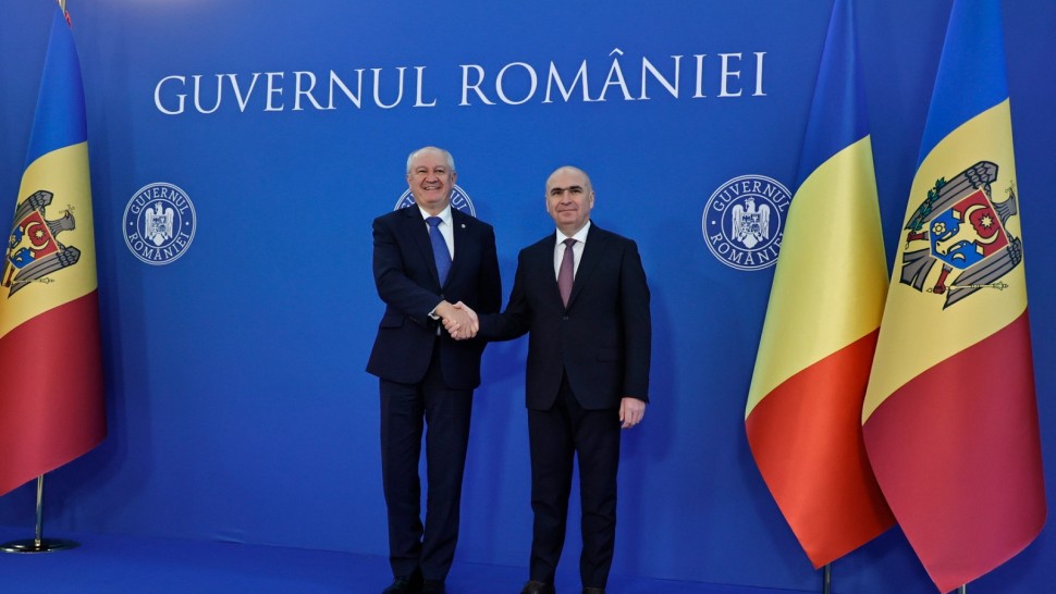 Premierii României și Moldovei declarații după discuții. Bolojan România a fost este şi va rămâne partenerul strategic şi cel mai apropiat susţinător al Republicii Moldova. Alexandru Munteanu România niciodată n-a uitat de noi