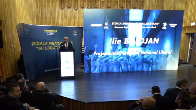 Bolojan către tinerii liberali E simplu să demisionezi să dezertezi să ştiţi dar e mult mai greu să stai şi să faci ceea ce trebuie 