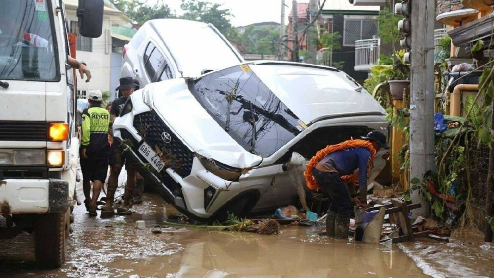 Taifunul Kalmaegi a provocat inundaţii violente în Filipine. Cinci morți și peste 400.000 de persoane evacuate