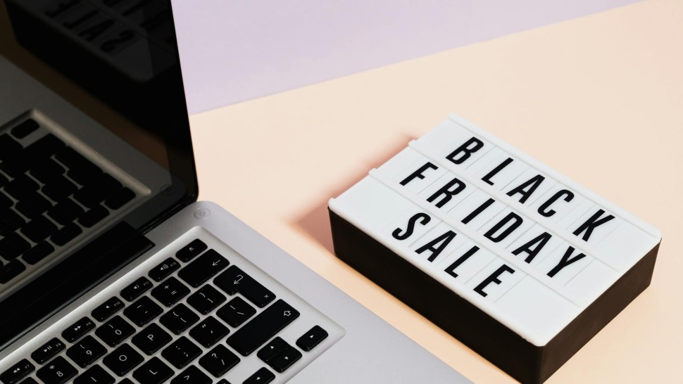 Black Friday 2025 ziua marilor reduceri. Recomandări ale Asociației Române a Magazinelor Online